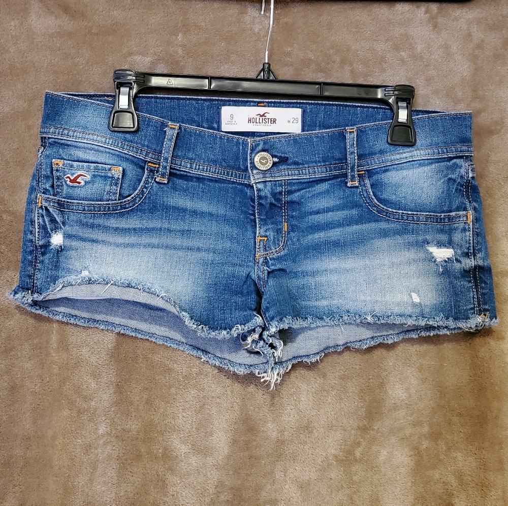 Hollister Low Rise Jean Shorts - Size 9